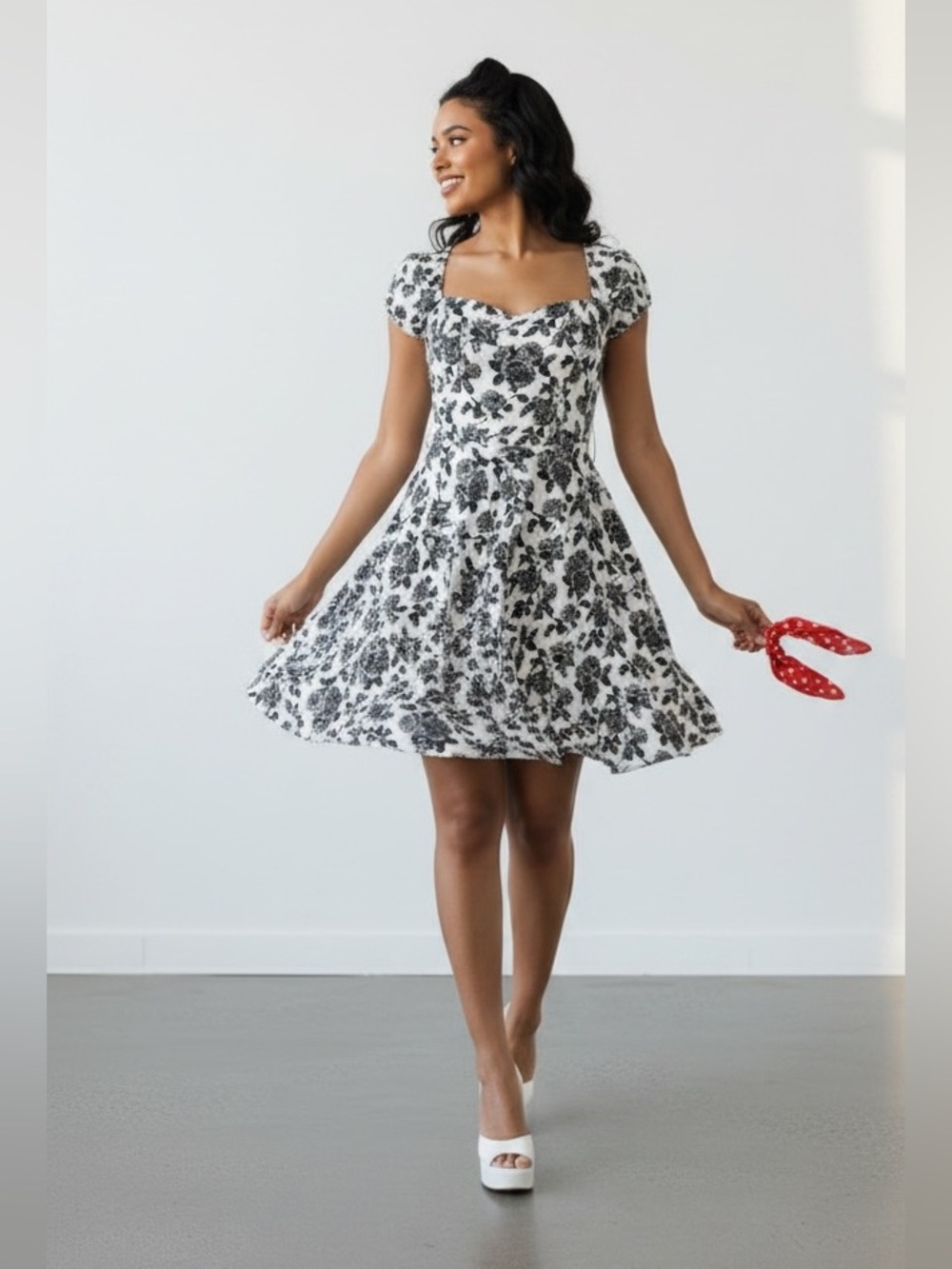 Hell Bunny Vixen Floral Fit & Flare Dress, Black/White, Size 2, NWT - Picture 3 of 9